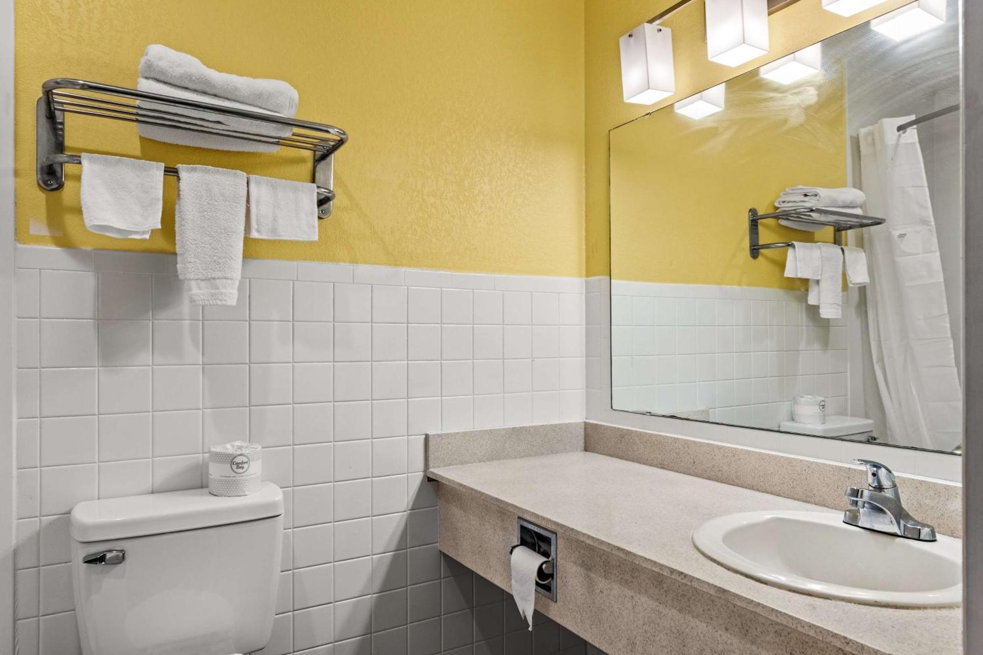 Americas Best Value Inn Карлайл Екстериор снимка
