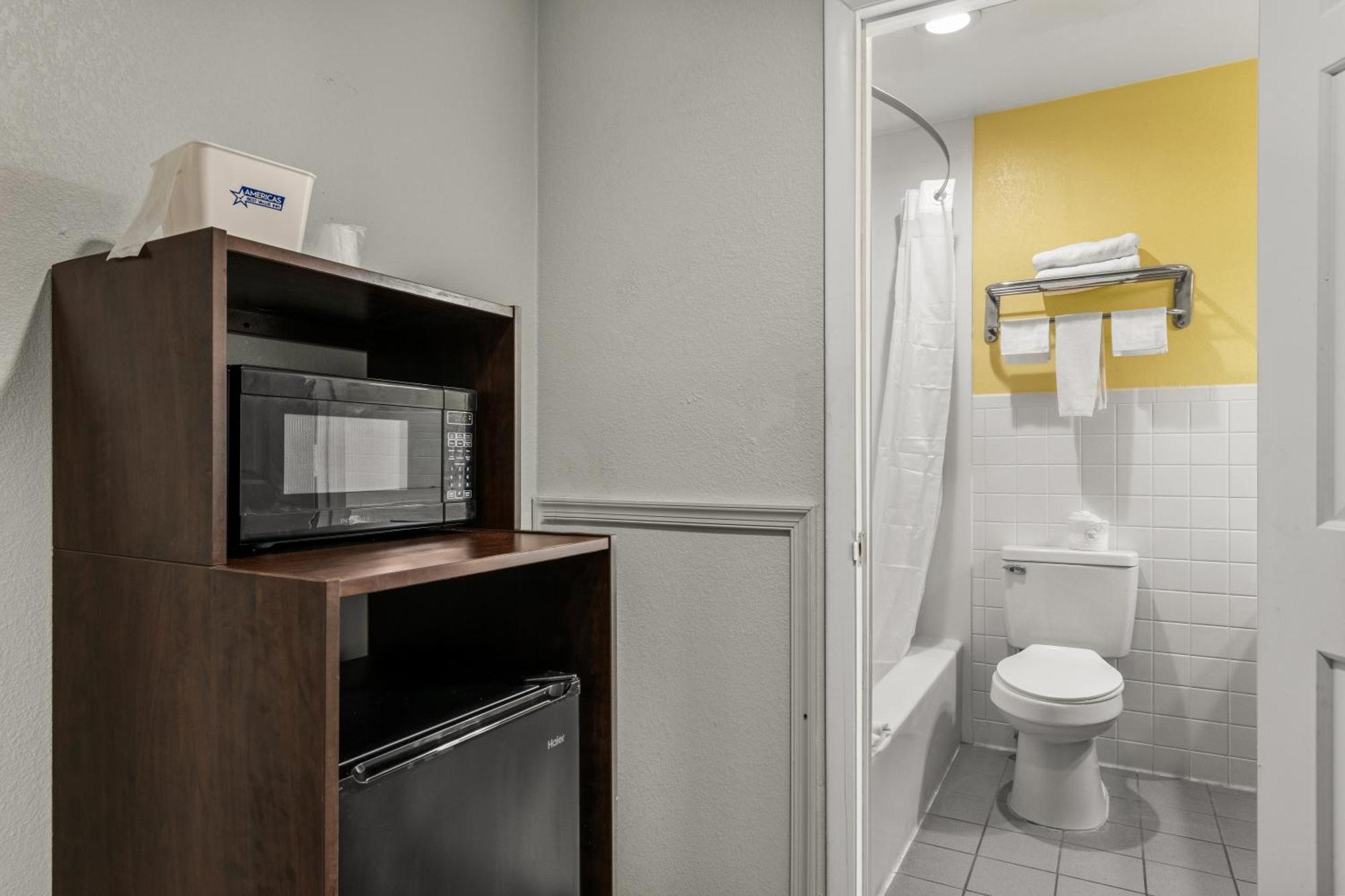 Americas Best Value Inn Карлайл Екстериор снимка