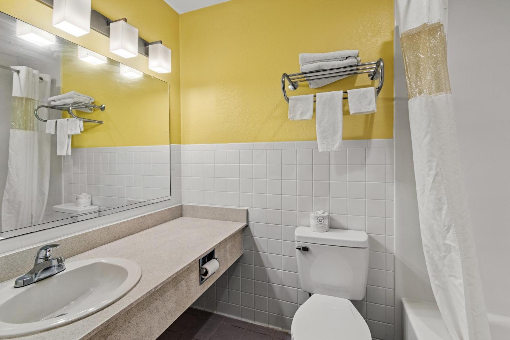 Americas Best Value Inn Карлайл Екстериор снимка