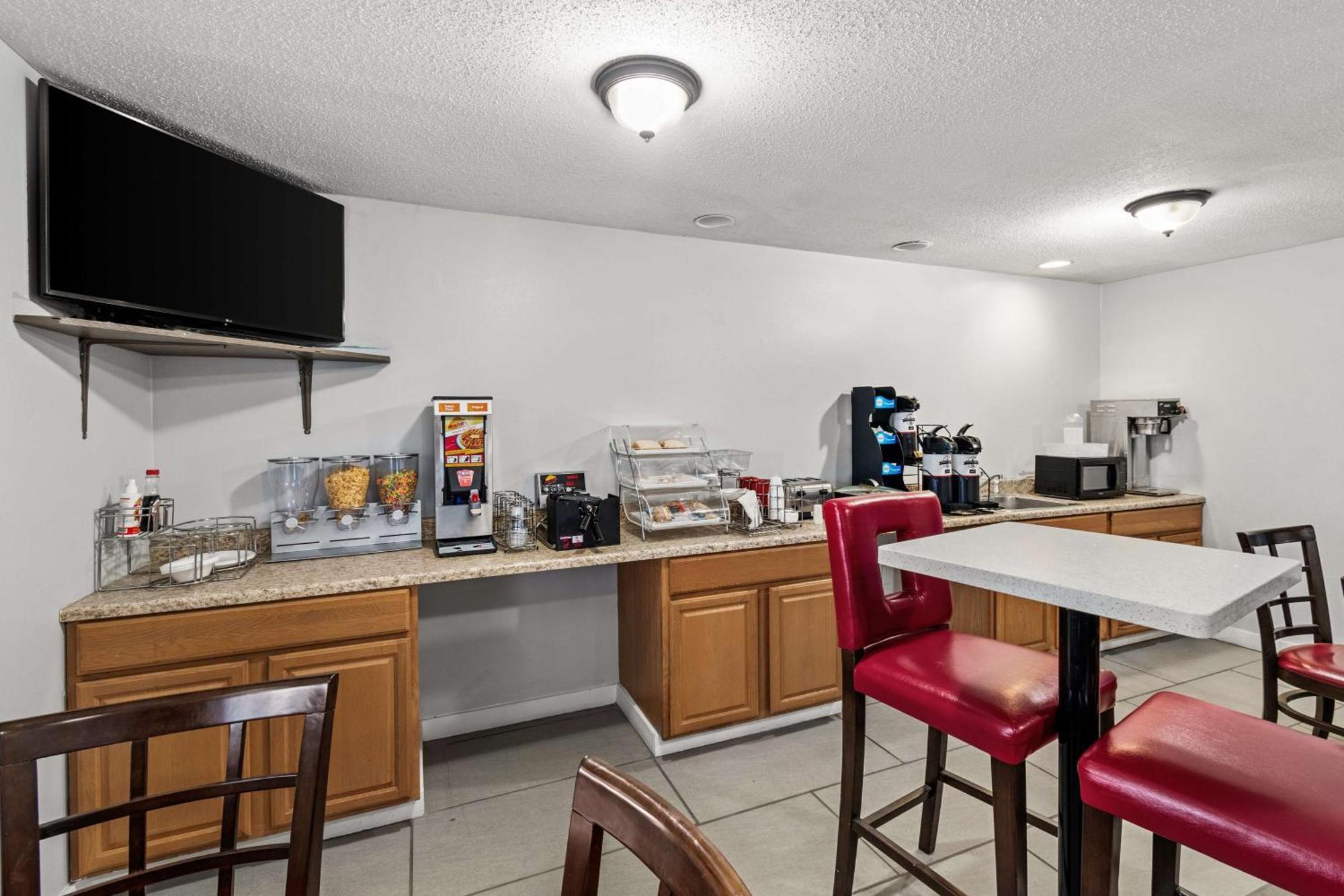 Americas Best Value Inn Карлайл Екстериор снимка