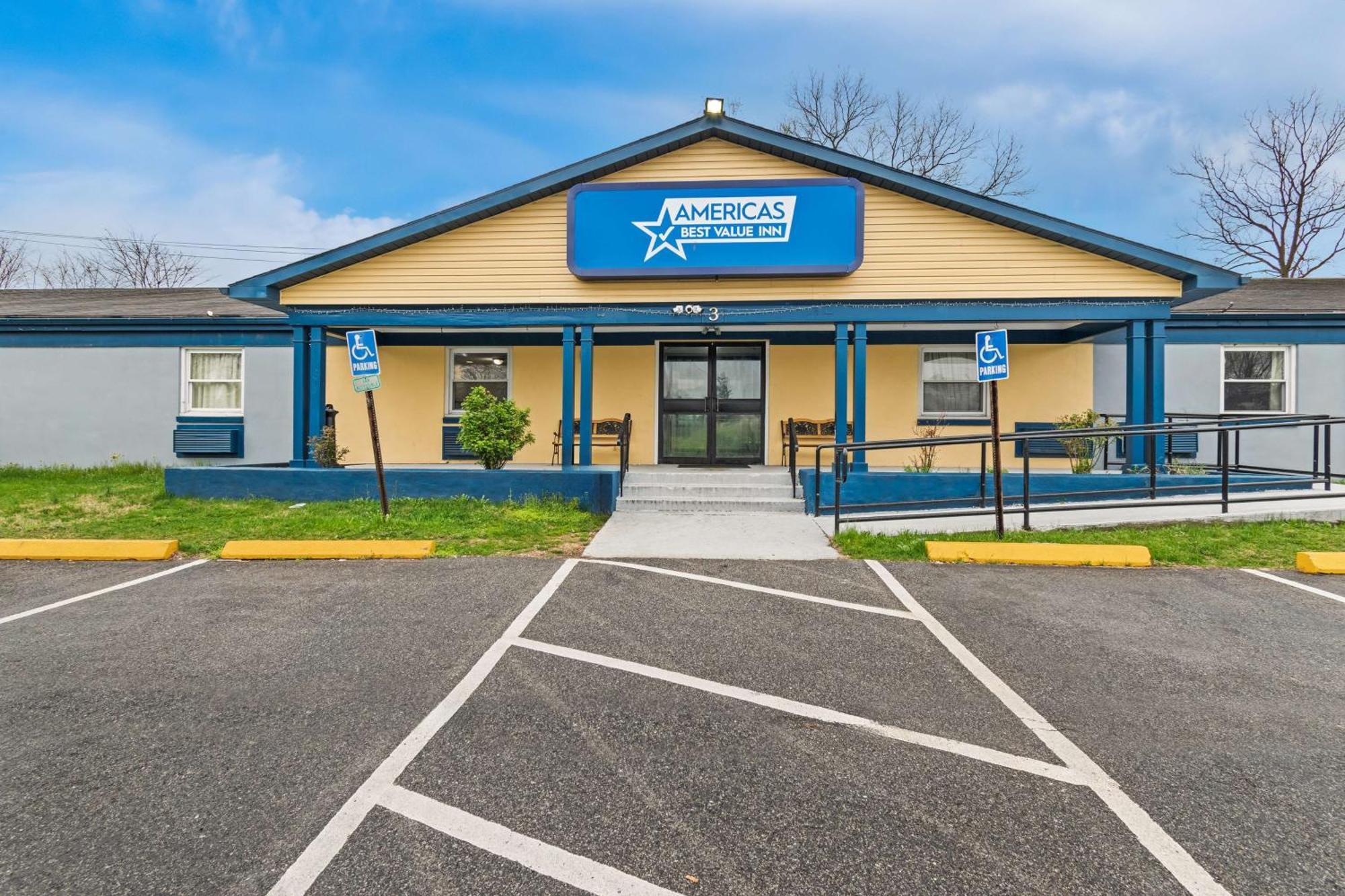 Americas Best Value Inn Карлайл Екстериор снимка