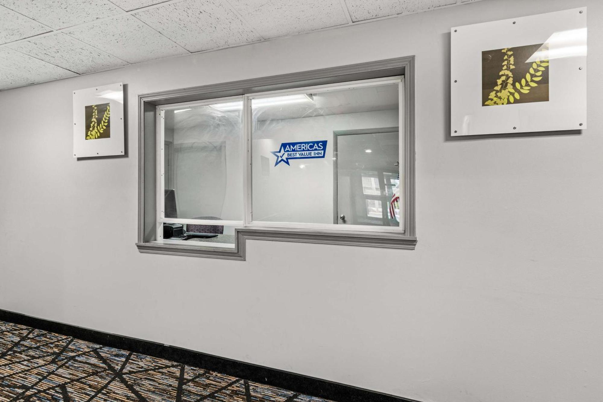 Americas Best Value Inn Карлайл Екстериор снимка
