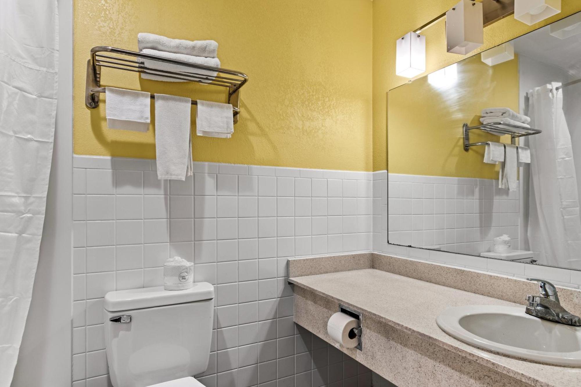 Americas Best Value Inn Карлайл Екстериор снимка