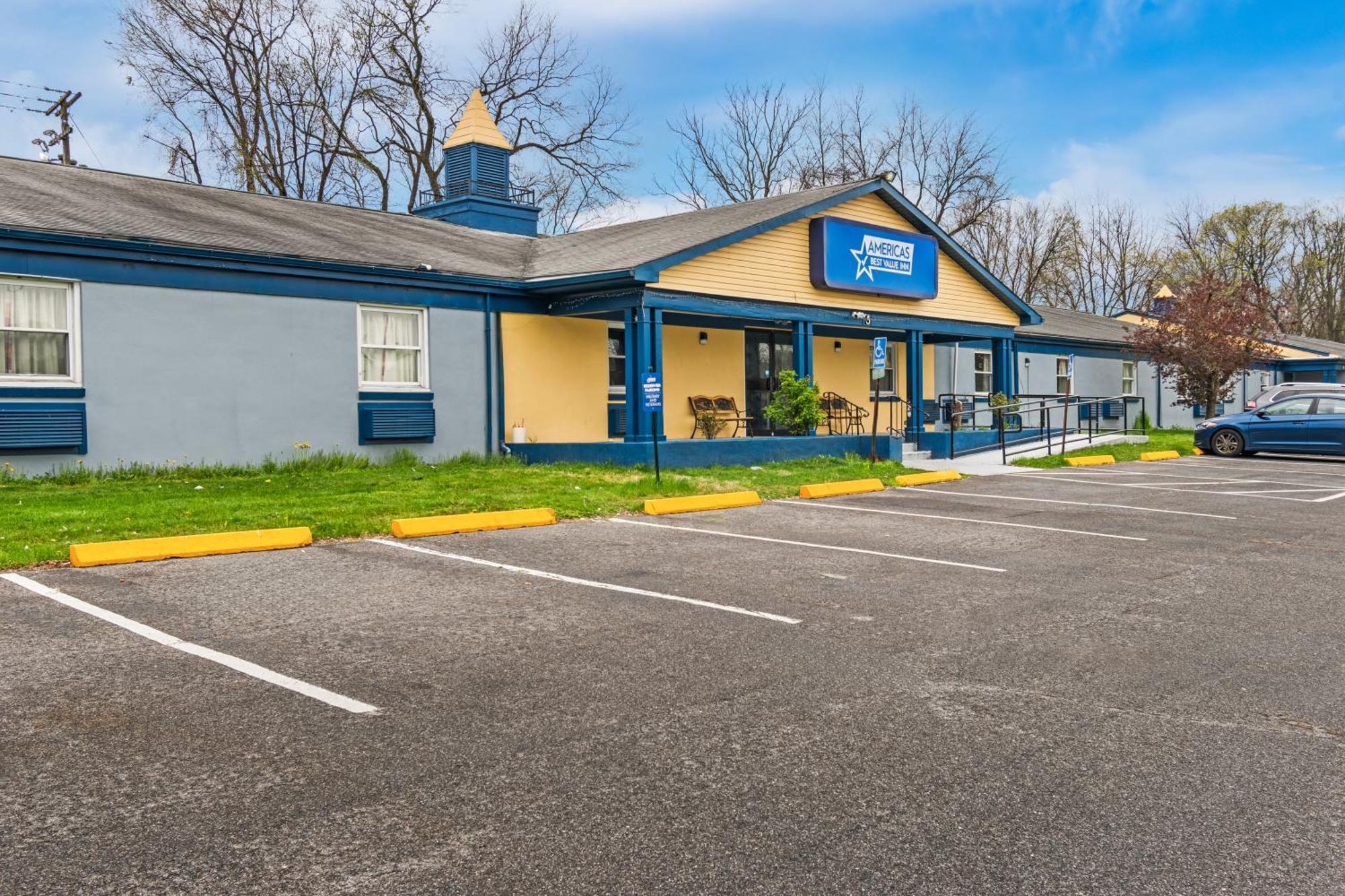 Americas Best Value Inn Карлайл Екстериор снимка